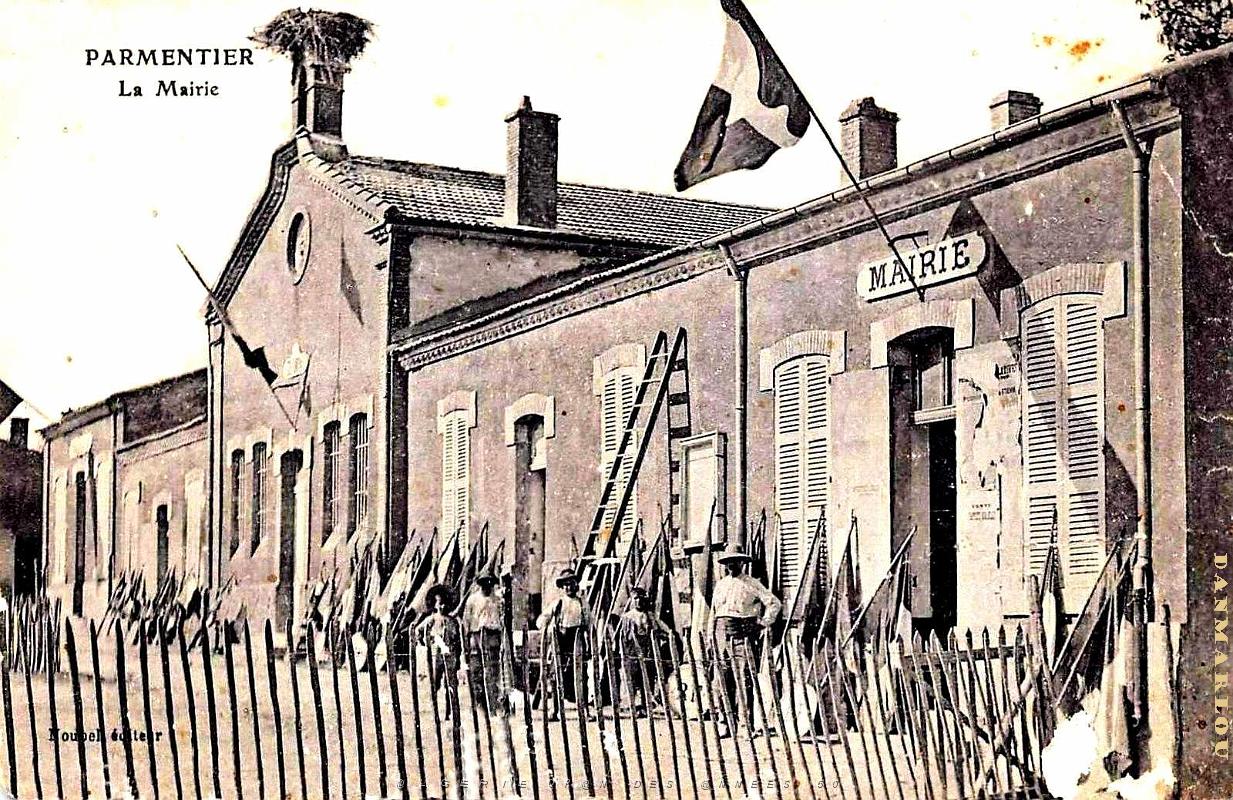 2427- Parmentier - Mairie  - 1915.jpg